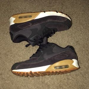 Dark purple Nike air max